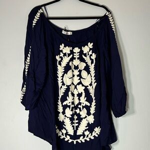 NEVER BEEN WORN Solitaire Navy Cold Shoulder Blouse